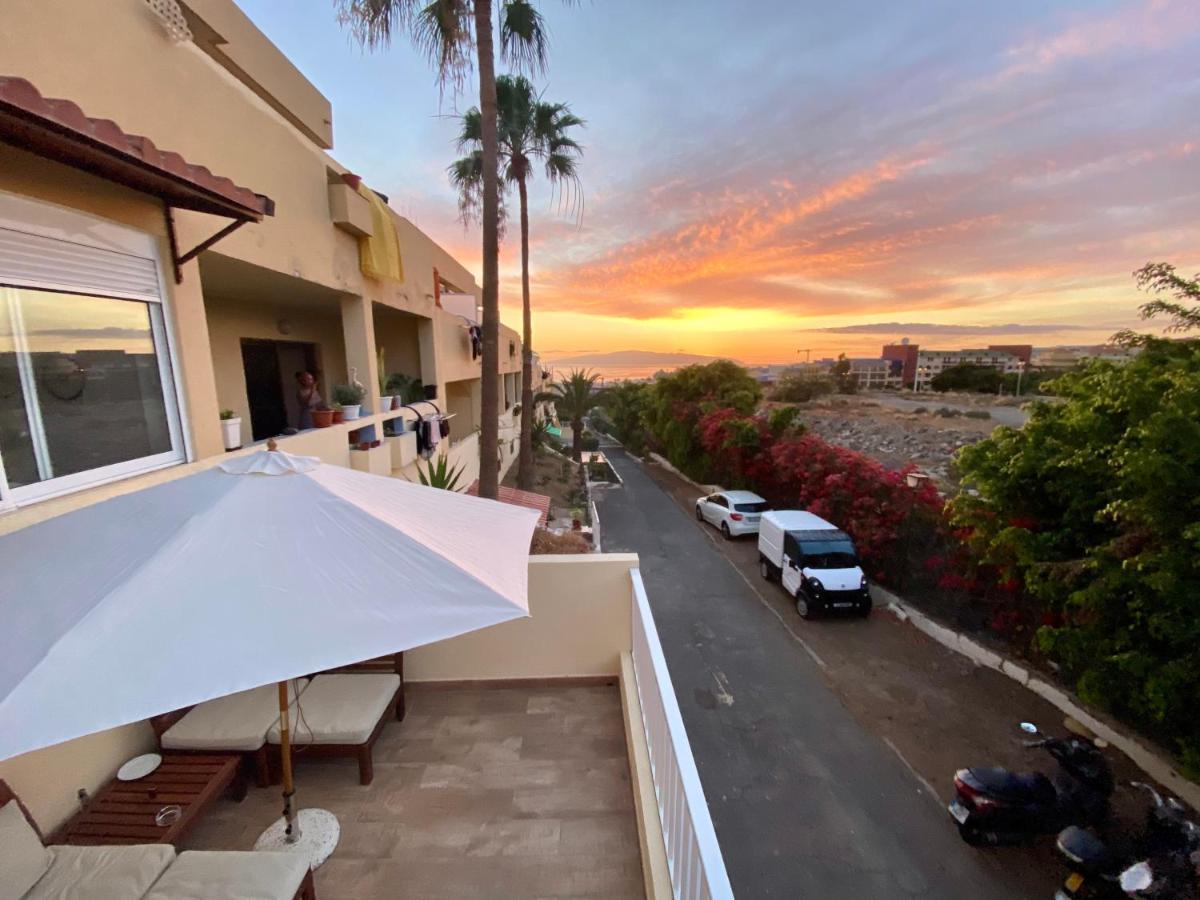 Loft Costa Adeje,playa Torviscas,garage,wifi,free Apartament *