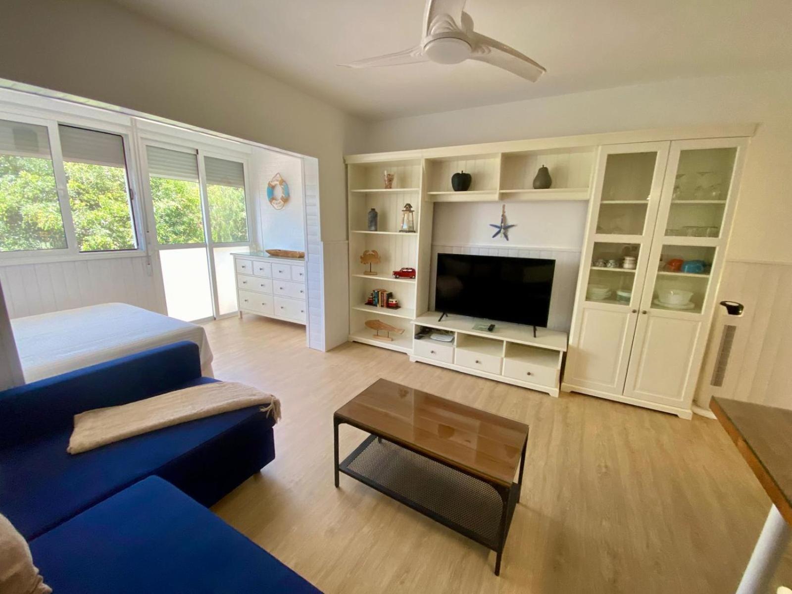 Loft Playa Torviscas,garaje Gratis , Recien Reformado Apartment *