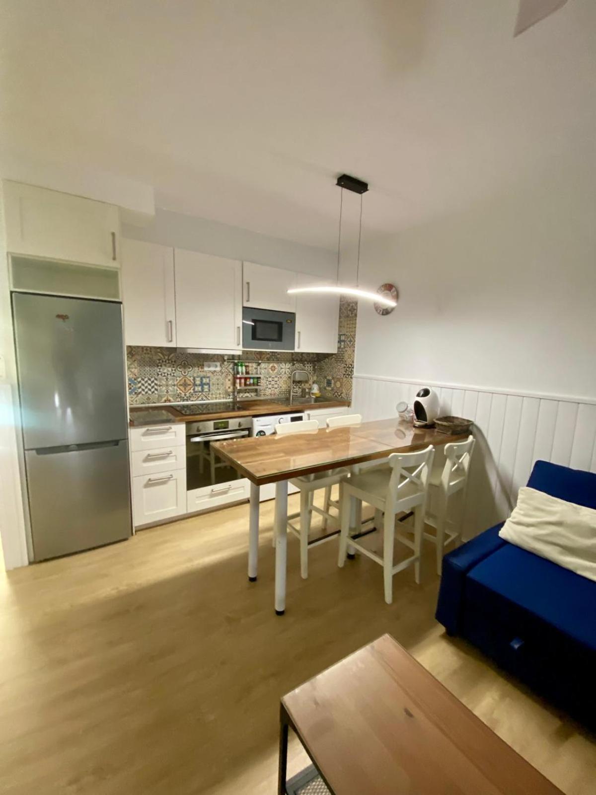 Apartment Loft Playa Torviscas,garaje Gratis , Recien Reformado *